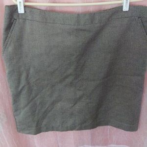 3/$15, Black/Grey Size 16 pencil skirt, NWT